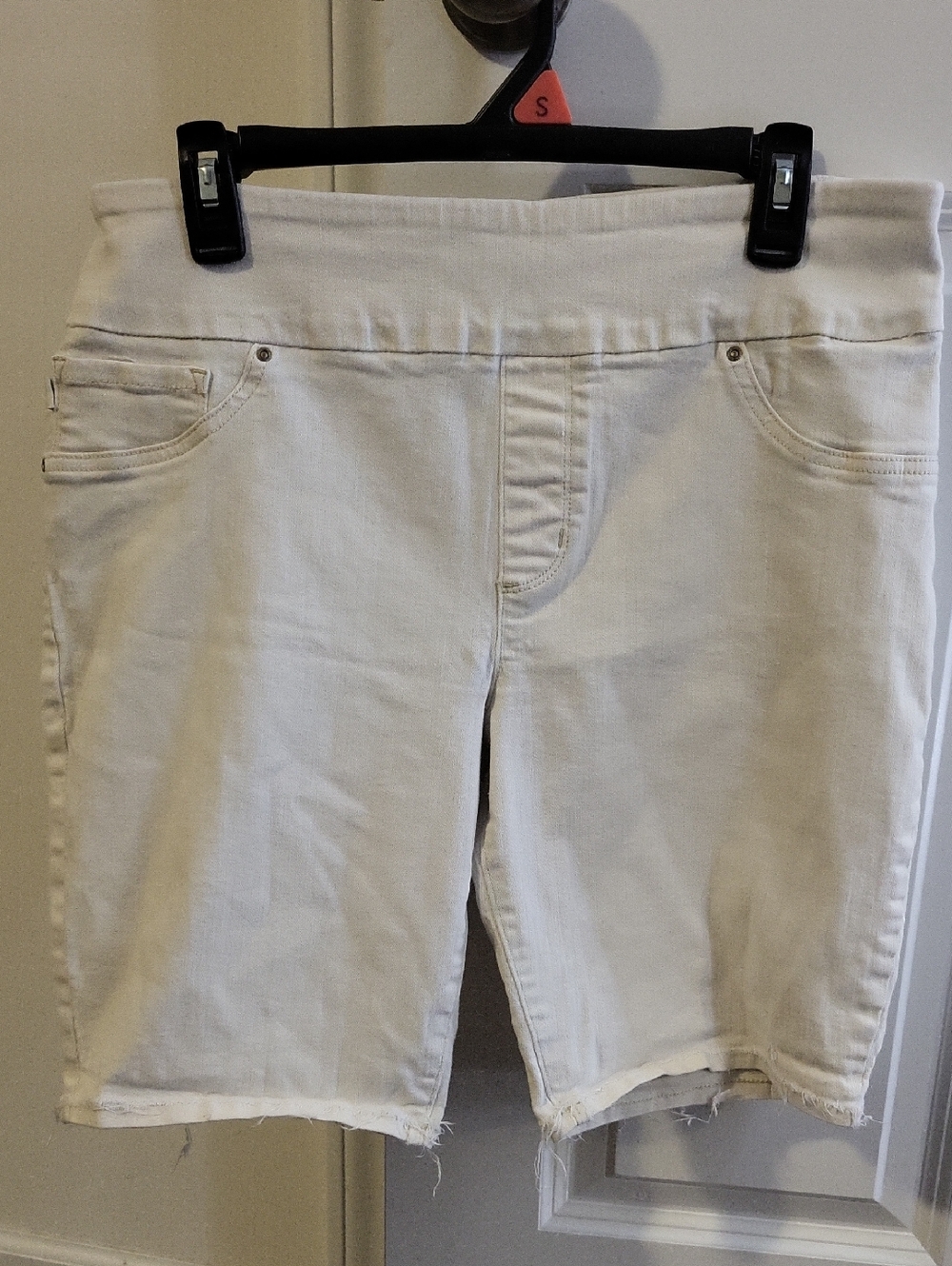 Lee Sculpting  Slim Fit Midrise Bermuda Shorts